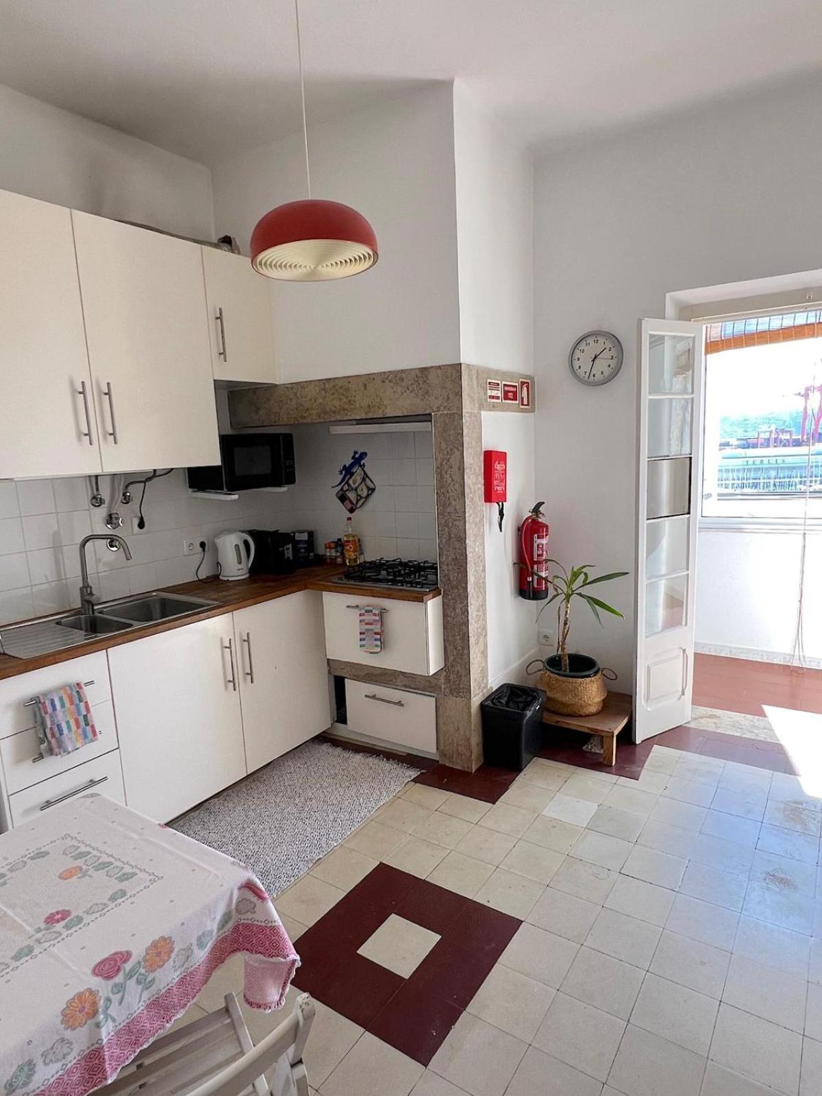 Apartamento Sobre O Rio 리스본 외부 사진