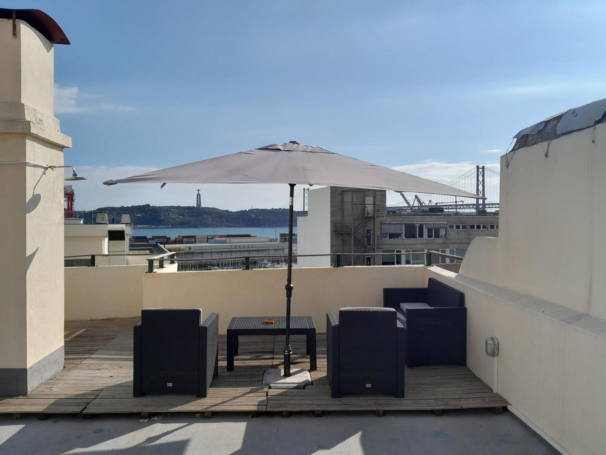 Apartamento Sobre O Rio 리스본 외부 사진